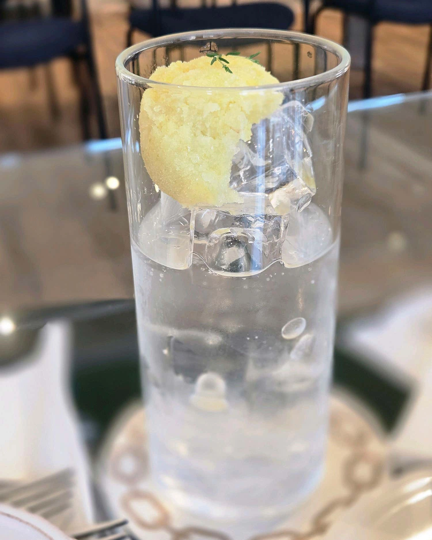 강남 런치 와인
